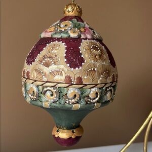 RARE retired “Raspberry Dreams” G. DeBrekht artistic studios